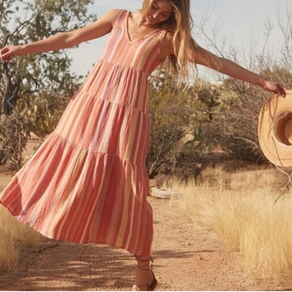 Marine Layer Dresses & Skirts - Marine layer Corinne Maxi Dress in Red Variegated Stripe Size Small